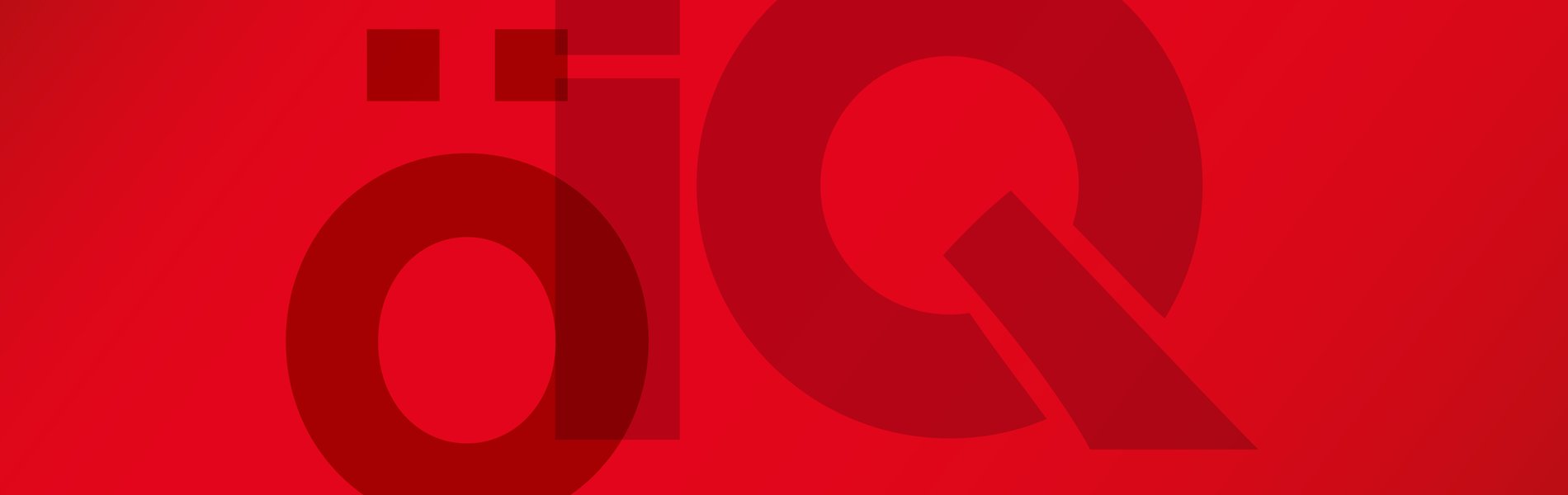 Das Headerfoto ist eine Grafik in einem knalligen rot. Auf ihr liegen das I und das Q vom IQ Netzwerk sowie das Ö der KRÖM Kaffeerösterei.